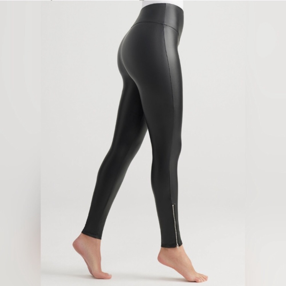 YUMMIE leather-inspired ankle zip high waisted leggings
